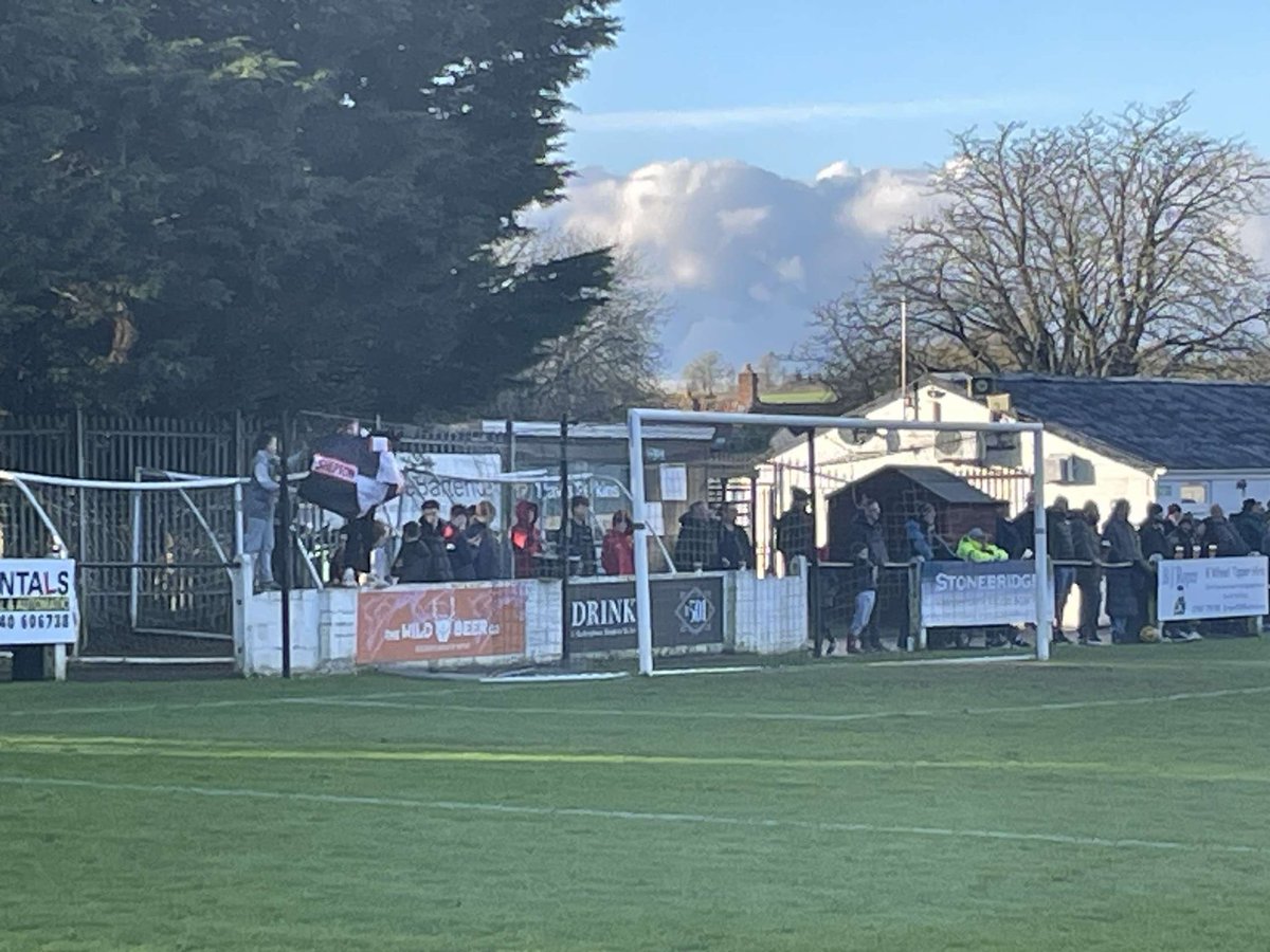 Mallet_AFC's tweet photo. We need your support again this evening, Mallet fans 🖤🤍

Pack The Playing Fields in black and white for tonight’s derby, like always 🫡 https://t.co/IA8YFkntVY