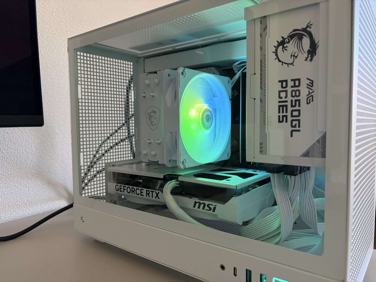 olhmyn's tweet photo. PC組み立て終わった〜🖥️

...HDD以外全て新調しちゃった😆
次は起動後の設定だー！ https://t.co/KC9rtKAXda