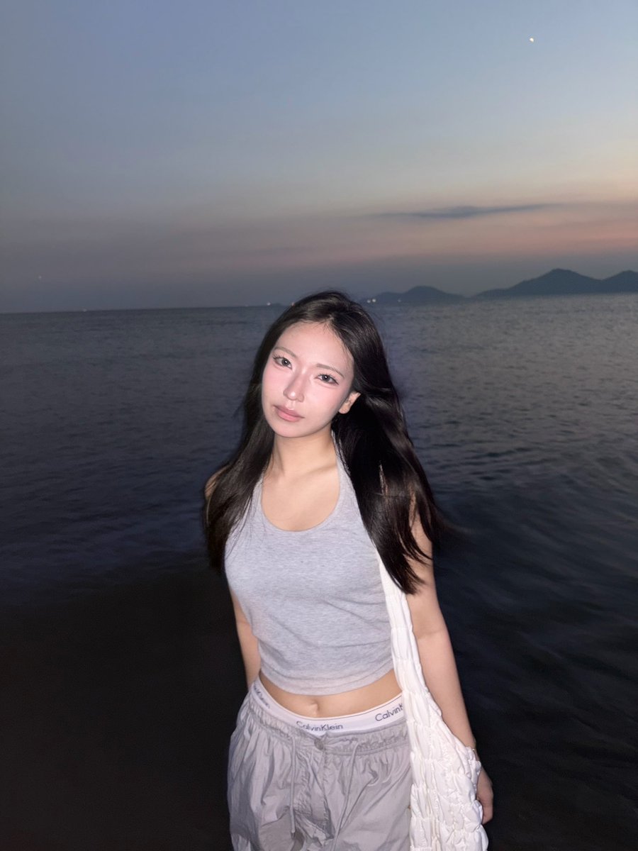 ryxhln7's tweet photo. 집앞엔 바다가 https://t.co/w8Bz4Bc21N