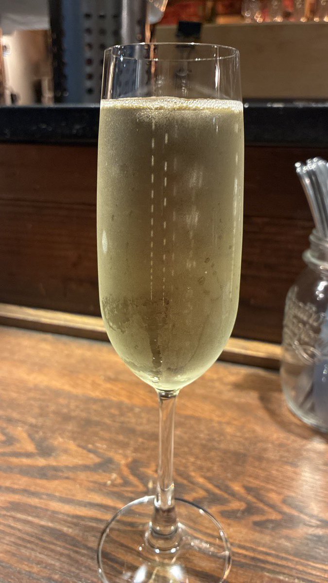 Nagatop's tweet photo. 気になってた店で始めてしまった。しかも外呑み。 https://t.co/4D67298vDo