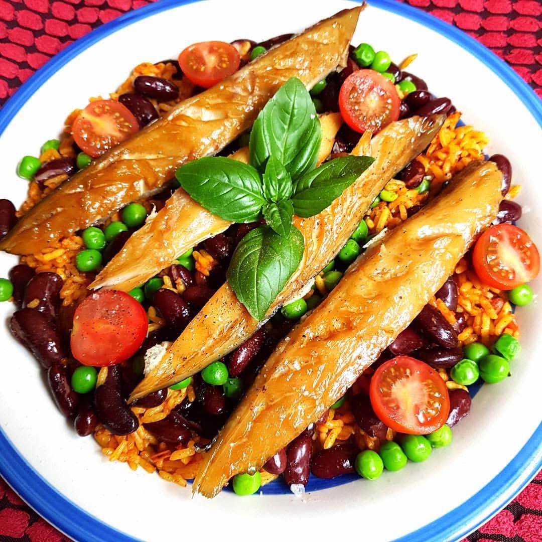 HeatonMoorChris's tweet photo. Sweetcure Mackerel with rice and beans

Healthy Meal

#food #foodporn #foodphotography #healthyfood #healthyeating #meal #dinner #tea #fish #mackerel #tomatoes https://t.co/9dD2eqmWuG