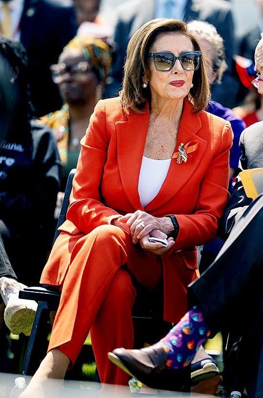 Realdcdraino0's tweet photo. 🚨Should Nancy Pelosi be charged with setting up January 6th??

A. YES
B. NO https://t.co/5dQCyfMOBl