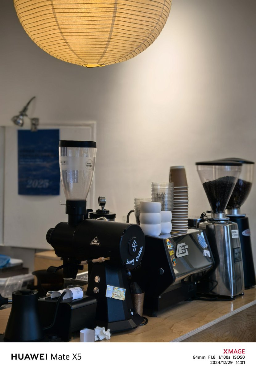 Titilolafun's tweet photo. Just tried the new morning batch brew at the corner café – smooth, bold, and my go-to wake-up pick now! https://t.co/5QXFKxIxiT