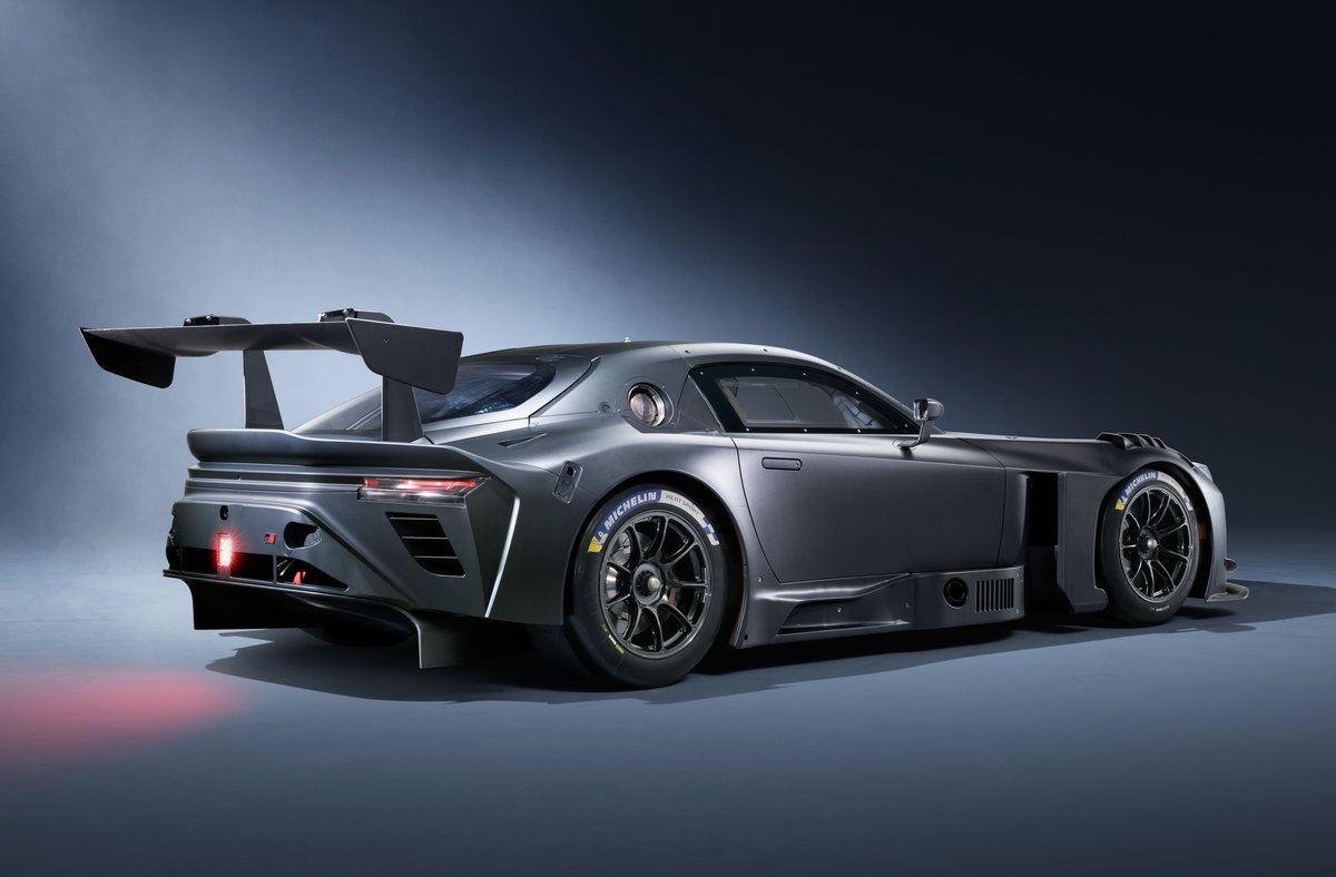 responsejp's tweet photo. 「これ市販車なんだよな…」トヨタの新型スーパーカー『GR GT』に再び脚光！ 欧州公開で日本のファンも「乗ってみたい」と注目
https://t.co/32BrxijBUe

#新型車 #トヨタ #GR #GAZOO https://t.co/U5BXkbn0ms