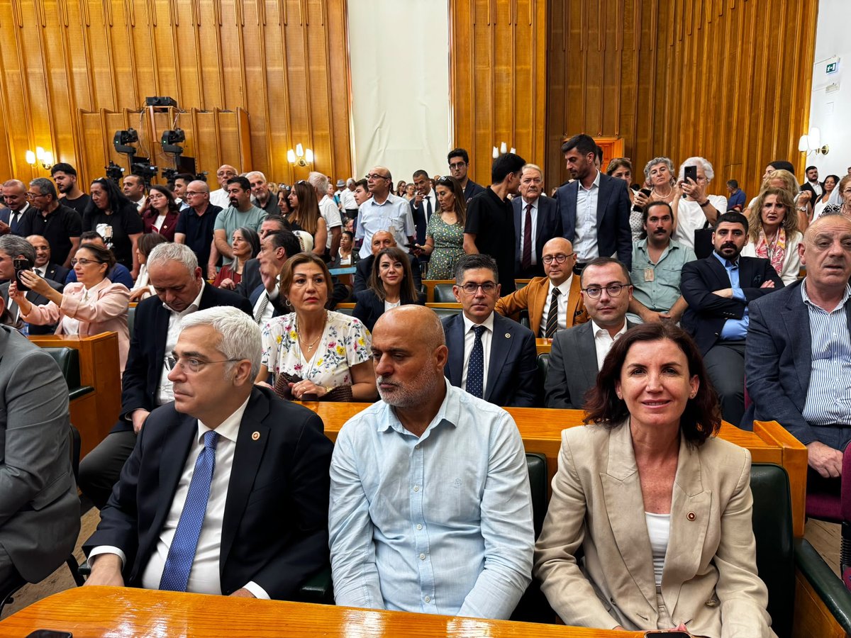 gamzetascier's tweet photo. YENİ Parti olarak TBMM'de ilk grup toplantımızı gerçekleştirdik.

@eczozgurozel I @yenipartiyiz https://t.co/jssIstWHHR