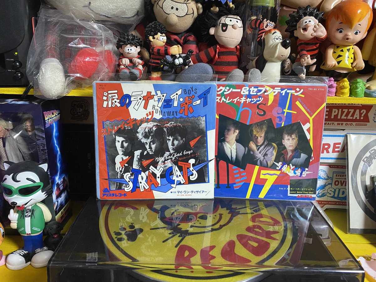 GEN_CHAMA's tweet photo. STRAY CATSの日本盤EPもゆっくり集める2枚購入🐈‍⬛ https://t.co/7hyYM9vMas