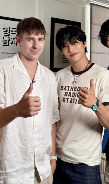 kai__press's tweet photo. [MEDIA] 260804 Esquire Korea

Those who know, know! Casio watches chosen by iconic celebrities:

"EXO's KAI chose a Casio watch featuring a vibrant Tiffany Blue dial. This model is part of a series capturing the sensibility of the 1980s...With its sleek round case and comfortable 35mm size, it's well suited for creating a classic look. The unique turquoise-colored dial serves as a distinct focal point. Released in 2023 and priced at 130,000 won."

🔗https://t.co/yyOLKGWxRM
#KAI #카이