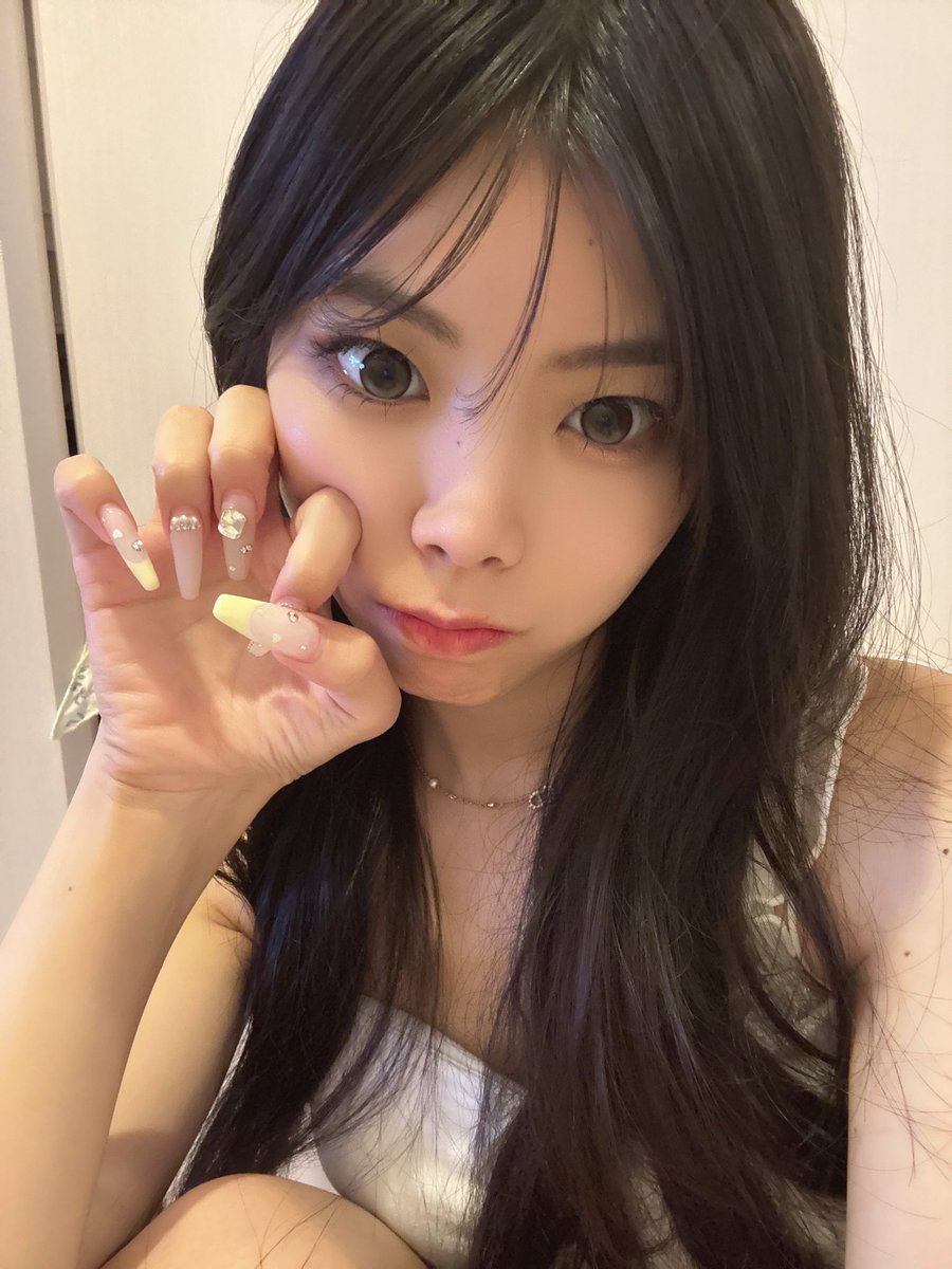 moebunny2307's tweet photo. ｵﾂﾓｴﾃﾞｼﾀ🖤(໒ˊ ˘ ˋ*)꒱.*

20時もえ𝗍𝗂𝗆𝖾 ⏰´-💖

今日は撮影を軽くしながら、色んなとこ行って遊びに連れてってもらったꉂꉂ(ᵔᗜᵔ*)

明日は関東30℃になるとのことなので、熱中症対策しっかりしよーね♡

西日本側はもっと暑いよね💦
水分補給しっかりとってね💕︎ https://t.co/zoEl197uau