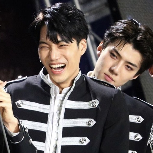 kaka114Ii's tweet photo. 어떻게이런사진이존재할수있는걸까
아항항김종인과눈.눈오세훈
오세훈입꼬리살짝올라가는것까지… https://t.co/XSdDOUB301