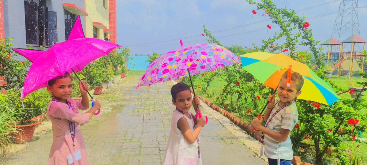 shyam_tara53737's tweet photo. ☔ Rainy Day Celebration 🌈
Raindrops, laughter, and happy hearts made this day truly unforgettable. Here's to enjoying every little moment and celebrating the beauty of the rainy season! 💙✨
#RainyDayCelebration #SchoolLife #HappyMoments #MonsoonMagic #JoyOfLearning #RainyVibes https://t.co/8oqifplYSs