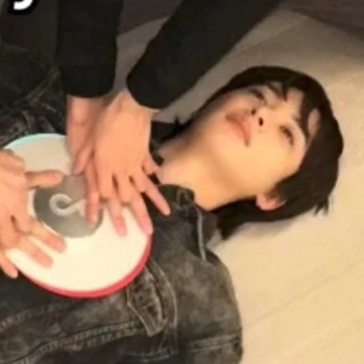 mmyang1624's tweet photo. 티켓팔았어...
다들 나 대신 잘보구와...🥺😭 https://t.co/oyUefNtZuw