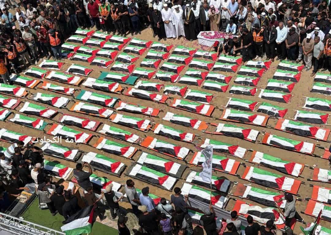 Mahayasir248909's tweet photo. After two years of waiting… the funeral of 120 martyrs.

Their bodies were recovered from beneath the rubble two days ago, and today they are being laid to rest, two years after their deaths. https://t.co/zmo2ghSh4H