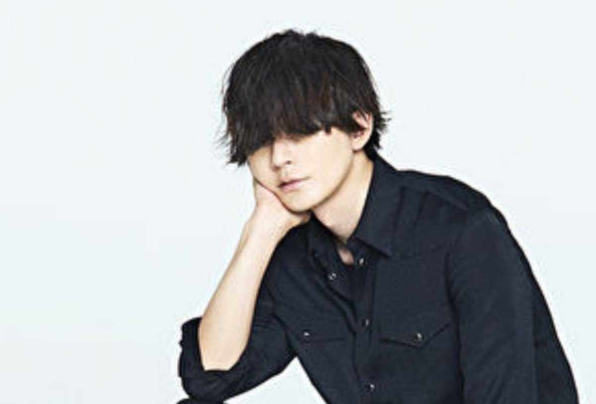 Chaliceveil's tweet photo. ちょっと藤原基央すぎない？ https://t.co/8KMlxCYIMr