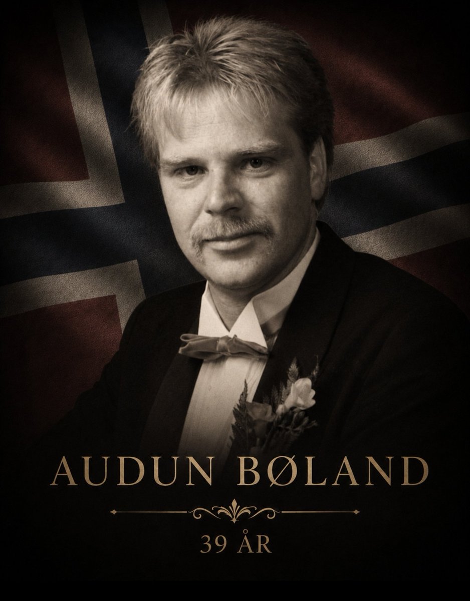 HeleneTveit1's tweet photo. Han het Audun Bøland, og var 39 år gammel.

Han var bussjåfør på Valdresekspressen og bodde i Vang i Valdres. Gift med Solhild og far til to barn. En vanlig, pliktoppfyllende mann som gjorde jobben sin hver dag.

16. februar 2003 kjørte han Valdresekspressen fra Årdalstangen mot Oslo. Bussen var full – mellom 35 og 40 passasjerer. Vest for Fagernes, på et sted der veien går bratt ned mot Strandefjorden, gikk en 26 år gammel etiopisk asylsøker plutselig frem til førersetet. Uten forvarsel knivstakk han Audun.

Audun ble hardt skadet, men klarte likevel å stanse bussen og holde den på veien. Hadde bussen kjørt utfor, ville det trolig endt i en katastrofe. Han reddet livet til alle passasjerene om bord.

Gjerningsmannen gikk deretter bakover i bussen og stakk flere tilfeldige passasjerer. Tre ble skadet. Passasjerene flyktet ut gjennom en nødutgang. Gjerningsmannen forskanset seg i bussen i over ni timer før politiet greide å pågripe ham.

Samme dag hadde mannen allerede drept en 44 år gammel kongolesisk asylsøker på Lundeskogen asylmottak, der han selv bodde. Han hadde fått avslag på asylsøknaden.

Han ble erklært psykotisk (paranoid schizofreni og dyssosial personlighetsforstyrrelse) og dømt til tvungent psykisk helsevern. Familien til Audun fikk ikke erstatning fordi han ble funnet utilregnelig.

Audun Bøland ble posthumt tildelt gullmedalje fra Carnegies Heltefond. Nærmere 600 mennesker møtte i begravelsen i Vang kirke. Da klokkene ringte, stanset bussjåfører over hele Norge bussene sine for å minnes ham.

Audun Bøland. 39 år. Bussjåfør på jobb. Drept mens han reddet passasjerene sine. 🇳🇴
