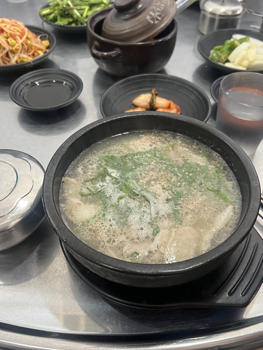 ICH1OVE's tweet photo. 부산 ㄴㅁㄴㅁ 오랜만 https://t.co/fxRZ1Kf3E0