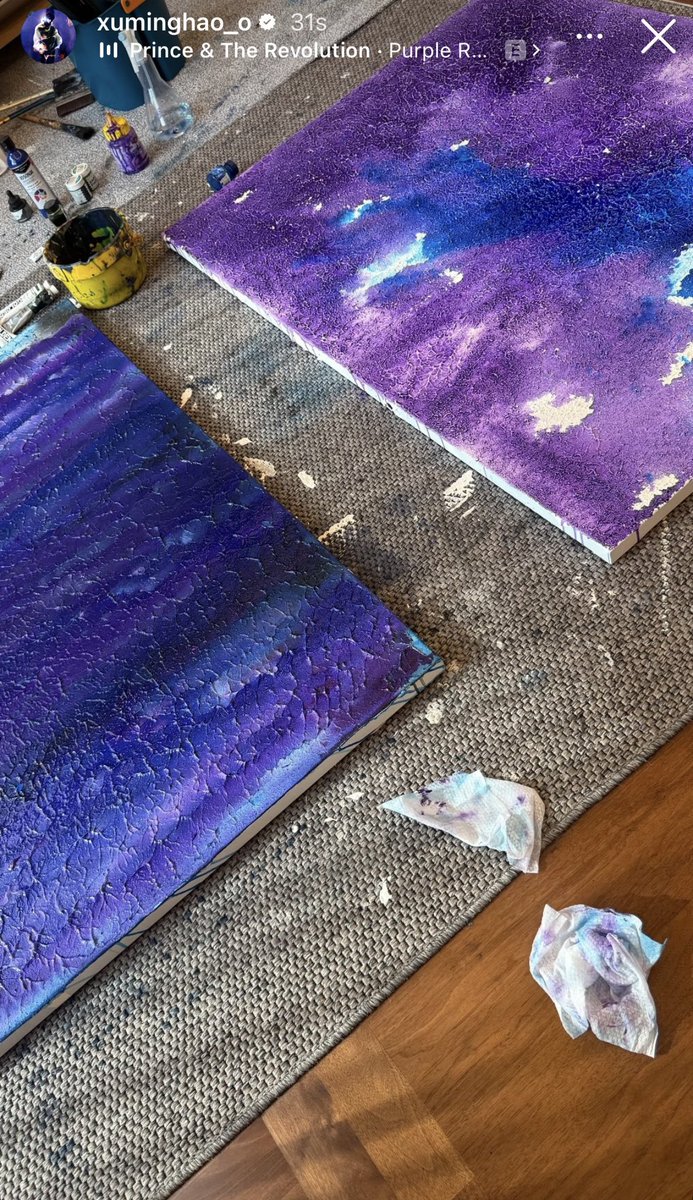 sadcnady's tweet photo. hao is painting again 🥺🥺🥺🥺🥺😭😭😭😭😭 https://t.co/Dq0S6NTMbi