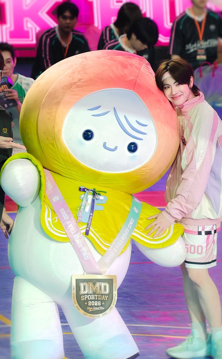 Ploynatcha_p's tweet photo. สวยได้แม่100%  องศาการเอียงหัวรู้เลยทีมใคร🤭
เรนนี่กับปะป๊า เหมือนกันอยู่อย่างคือ ติดเฟิ้ดเฟิ้ดเหมือนกัน 💖✨

#RainyTF #น้องเรนนี่ #TleFirstone #Firstone https://t.co/NXmxBRZOif