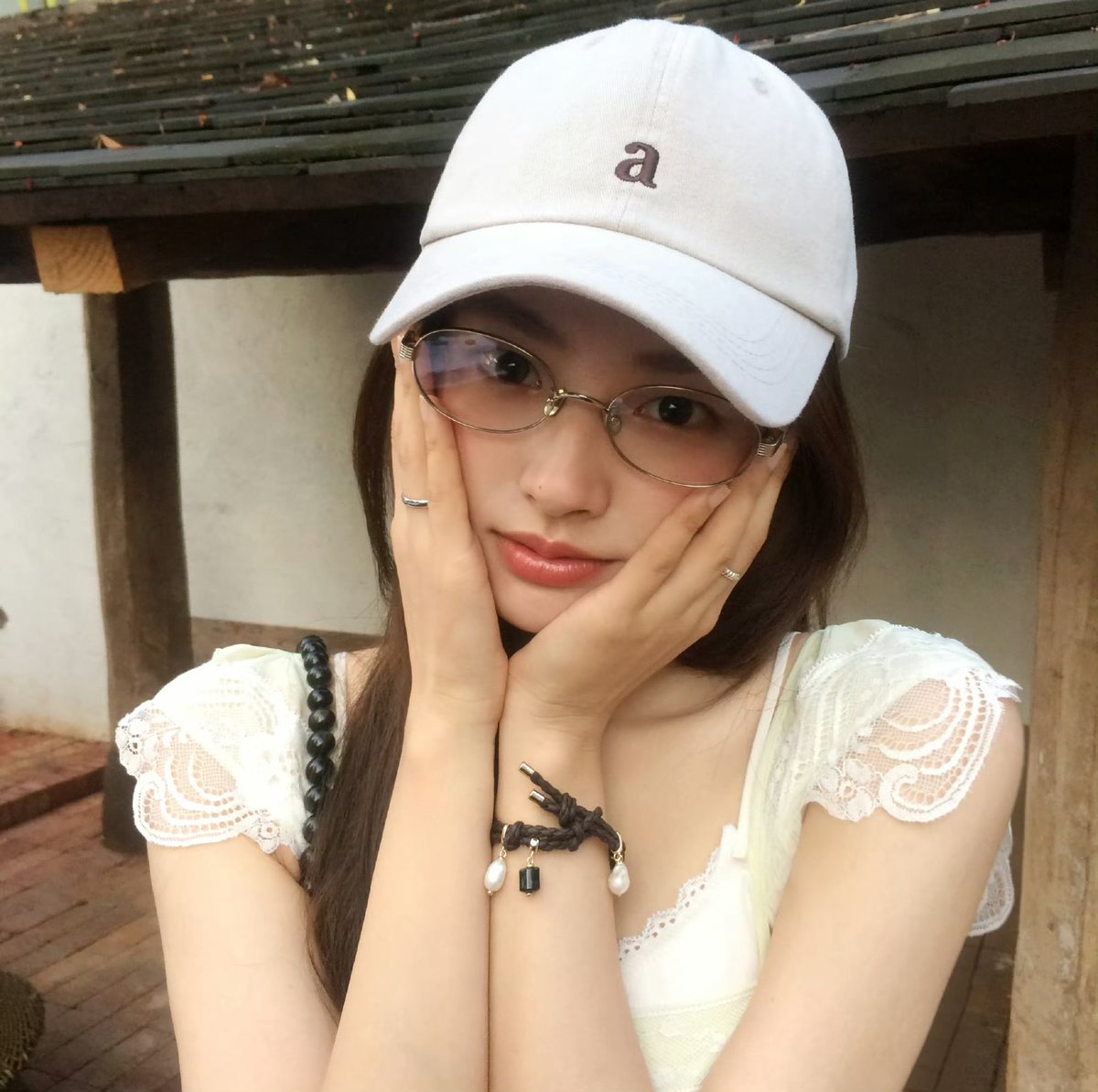 xuruohanarchive's tweet photo. 📸 260804 被徐若晗关注了 Weibo Update #徐若晗 #XURUOHAN

“sharing profile pictures! 🙋‍♀️ han style profile pictures available 🈶” https://t.co/PBlqIB9Cmq