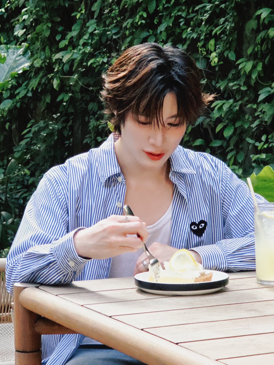natasittttt's tweet photo. 🍋☀️🌿 #natasitt https://t.co/0KKAjjS9XC