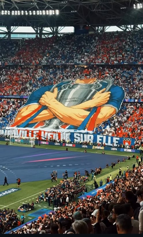 prince2panam's tweet photo. Le tifo du psg contre arsenal été tellement incroyable https://t.co/ltbIClBt2C