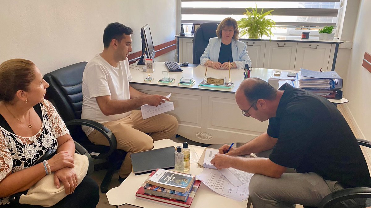 aykutcc's tweet photo. YENİ PARTİ Sinop'umuza hayırlı olsun.

Bugün Merkez İlçe Başkanımız Samet Bayrak ile birlikte YENİ PARTİMİZİN İl ve İlçe Örgütlerimizin Kuruluş dilekçelerini Sinop Valiliğine ve İl Seçim Kurulumuza teslim ettik.

Çok çalışacak, yılmadan mücadele edecek ve bu kara düzene son vereceğiz.

Av. Aykut Cem Yalçınkaya 
Yeni Parti Sinop Kurucu İl Başkanı