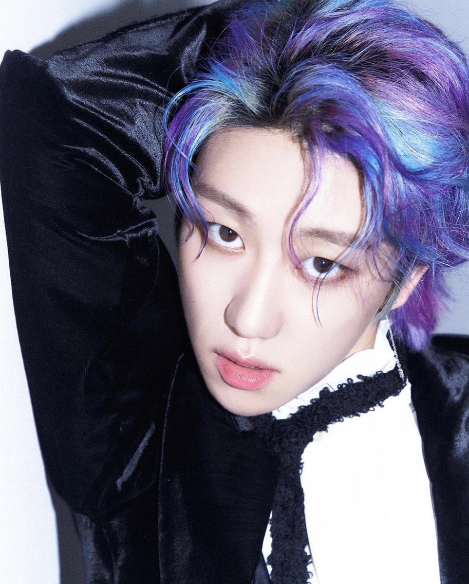 intoxmhao's tweet photo. oh galaxy minghao 💜 https://t.co/ecuJyC5fV0