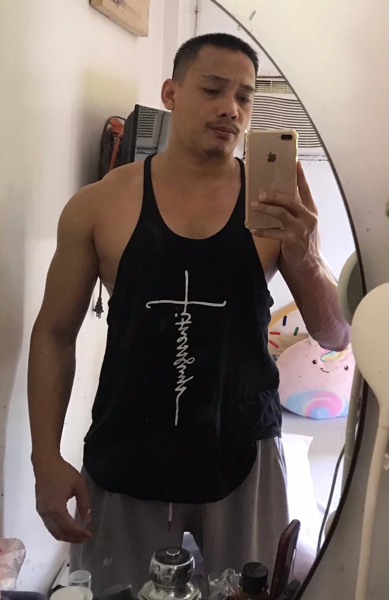 HotDaddyFinn's tweet photo. init e https://t.co/LH4WL5rh73