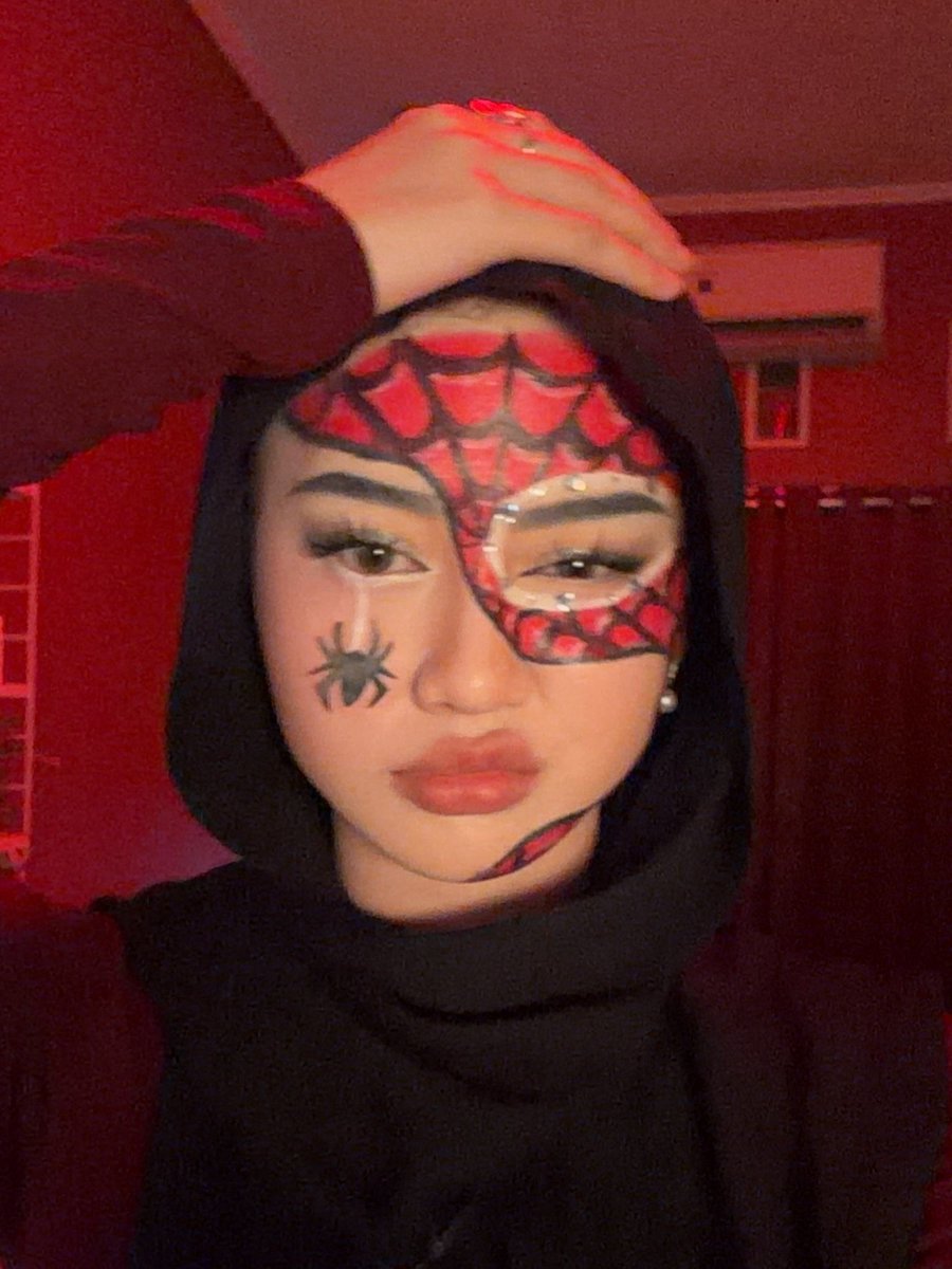 ryug4ll_404's tweet photo. Kalau yg jadi spiderman nya rahas enaknya diapain https://t.co/Z5WGkVD9oz