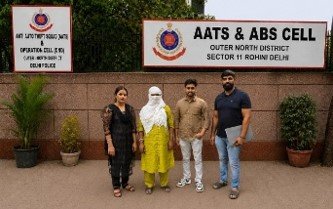 lninewsagency's tweet photo. LNI Photos 🔷 @LNI_Photos · Just now
​In Photos | Outer North District AATS PO Staff apprehends 18 Proclaimed Offenders during a month-long special drive across Delhi and neighboring states. (04/08)

​📸: LNI
​#DelhiPolice | #OuterNorthDistrict | #AATS | #CrimeNews | #LNINews https://t.co/XudZ9JgfPk