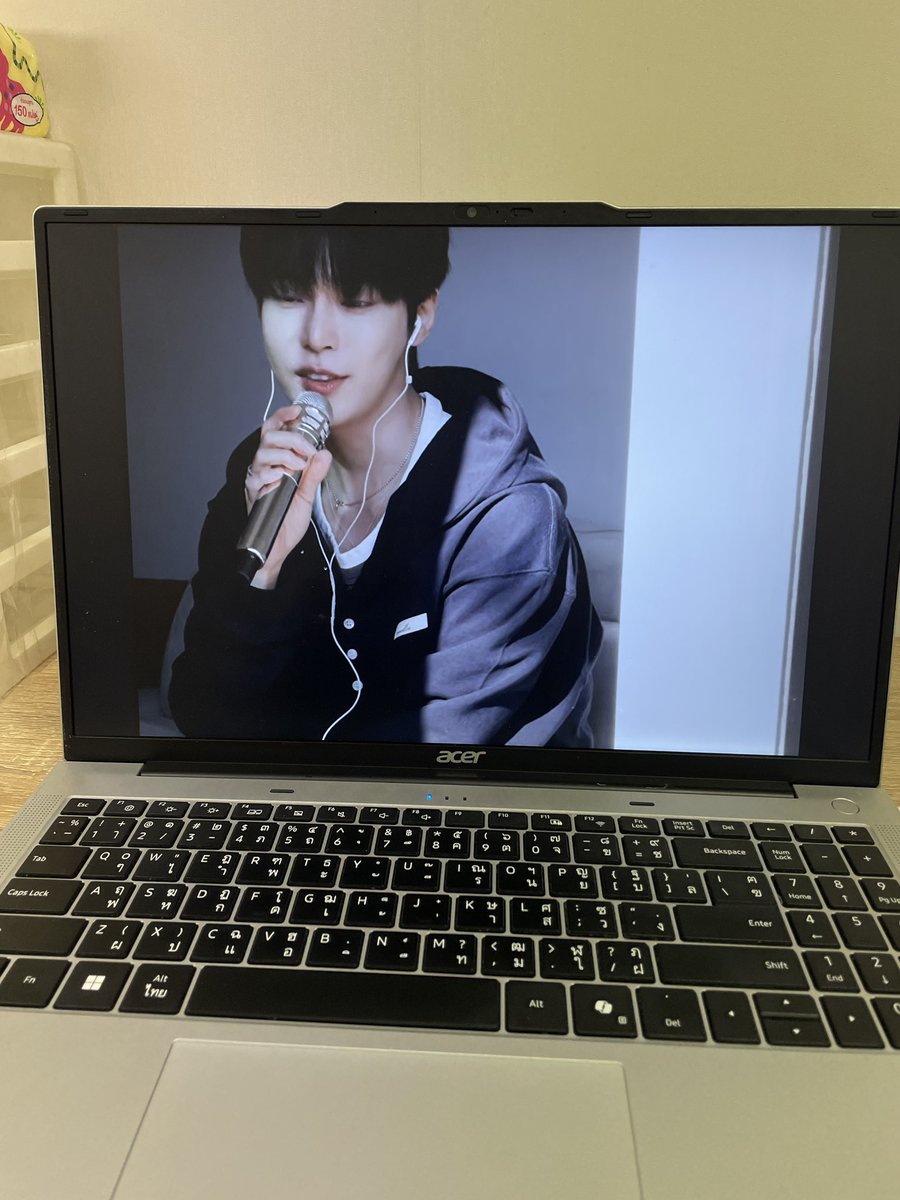 mimimws's tweet photo. วันๆฟังอยู่2เพลง🥰 https://t.co/hBlPNaXLl0