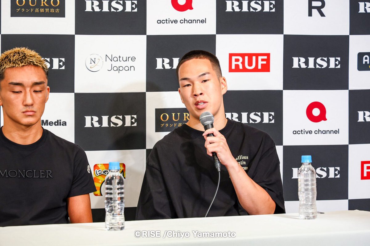RISE_2003's tweet photo. ／✨
🥊8.29 #RISE201
🎙️会見コメントを公開
＼✨

🎙️棚澤大空
💬再戦で前回は接戦だった相手だけどしっかり倒して「レベルが違うぞ」って所を見せたい。良い勝ち方をするのでタイトルマッチに行かせて欲しい

🎙️相沢晟
💬棚澤選手は自分がこれまで負けた試合で1番悔しかった試合の相手。棚澤選手は試合を望んでないと思うけど自分はめちゃくちゃ望んでいたし、ここで勝ったらベルトも見えてくる。1番はTARGETにベルトを持ち帰りたいのでしっかり勝ちます

📝会見全文は➡️ https://t.co/RndNEBBpgf

🗓️8月29日(土)後楽園ホール
大会情報は➡️ https://t.co/PguEQ17Sim