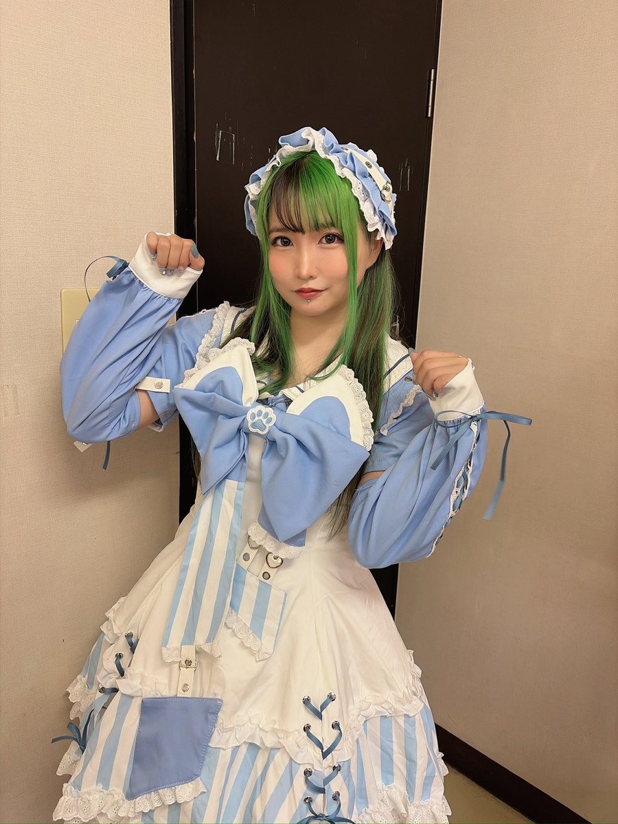 Aoi_krrg's tweet photo. まだ ''カワイイ'' してくれますか？ https://t.co/Wxyv18XvwD