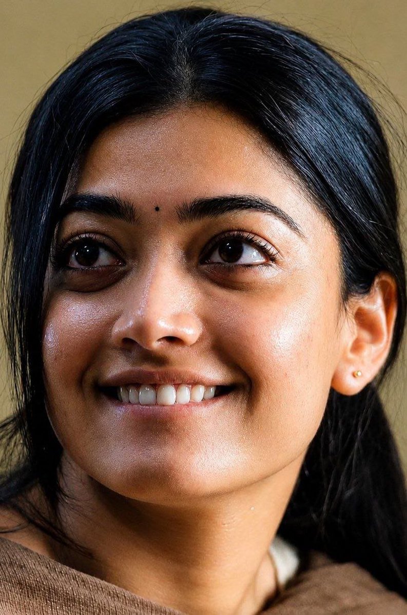 ogejk67's tweet photo. Enna Vida 10 vayasu chinna paiyan enna " ussu munda, aravani munda, ombothu, thevdiya paiyele, ommala oluka , virinthaliku piranthavane, kanadaroli, Thevdiyaluku piranthavale"

Ivlo pachaiya thittunaalum enaku kovam vara mattiku avanuku adangi poi sevai seiyanum thonudhu https://t.co/dZv5RbBLtX