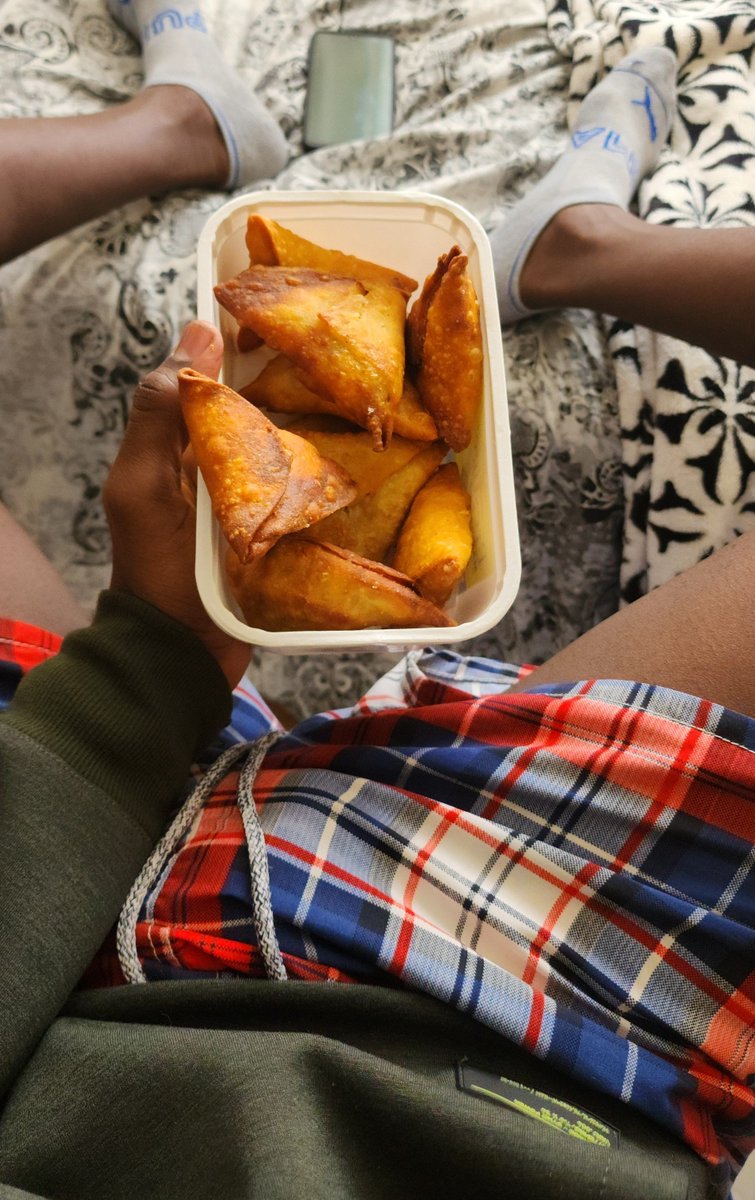 lexdrift_12's tweet photo. Breko is served...
Hii baridi haitaki tumbo wazi🙂 https://t.co/PNODEnyGLV
