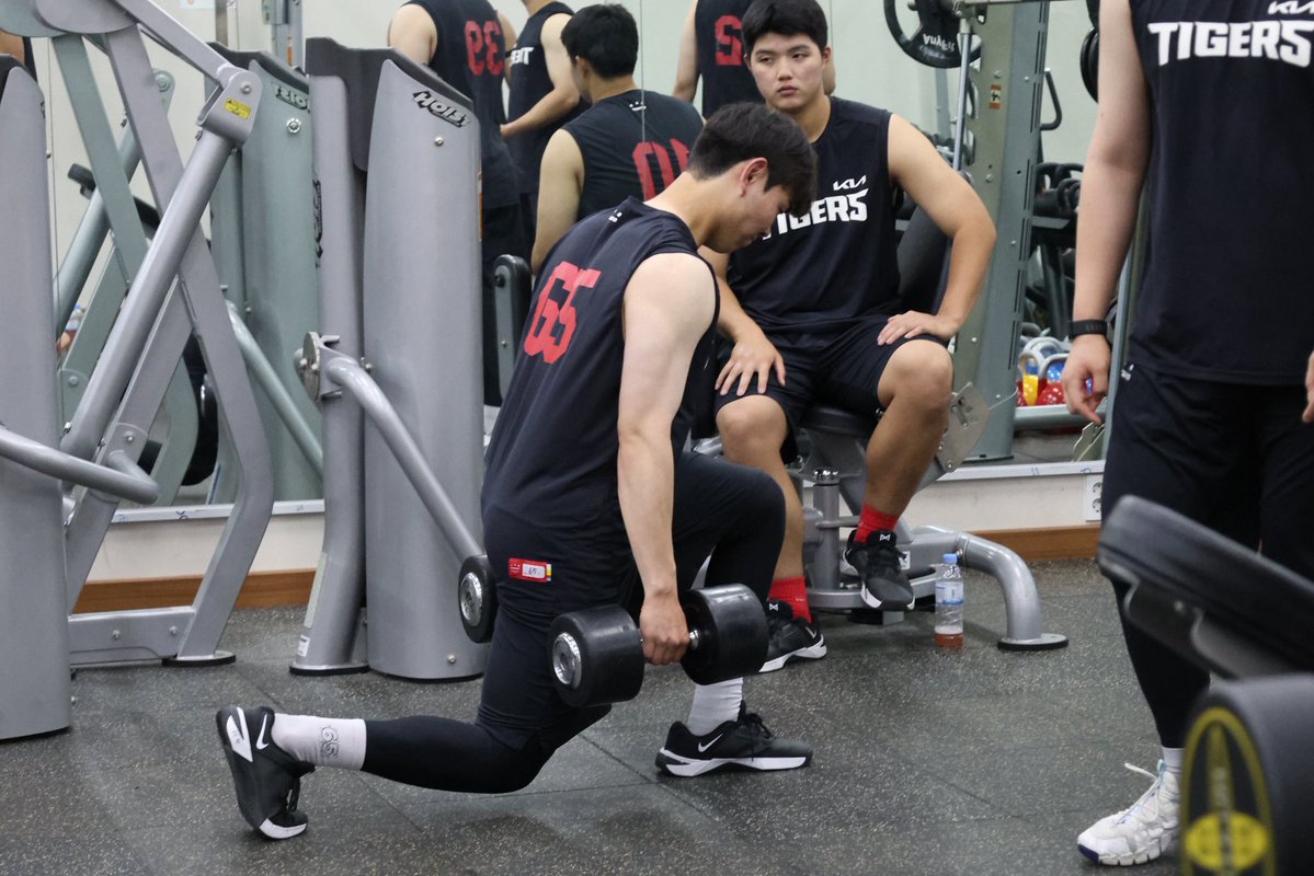 Kiatigers's tweet photo. https://t.co/UcIMtyGD1y