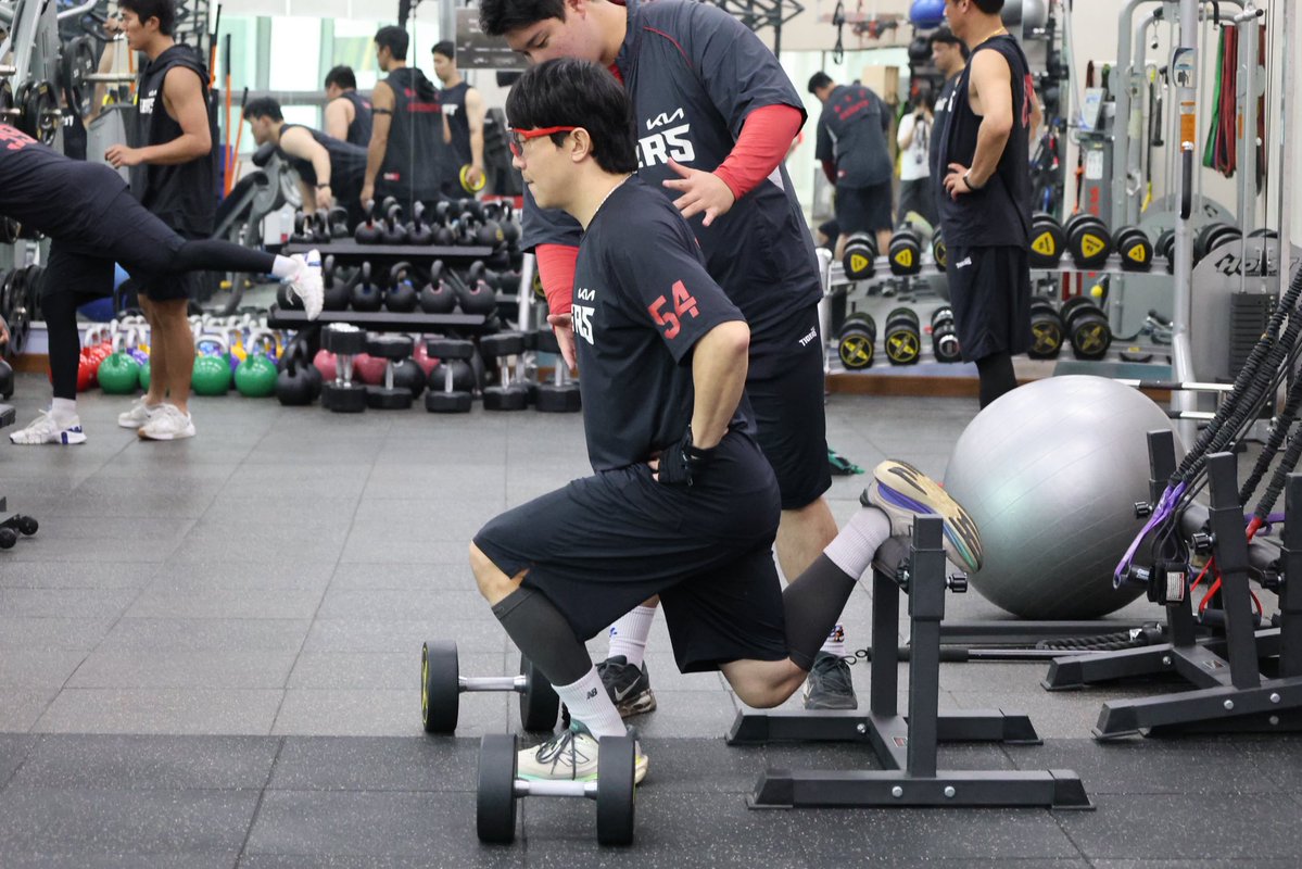 Kiatigers's tweet photo. https://t.co/UcIMtyGD1y