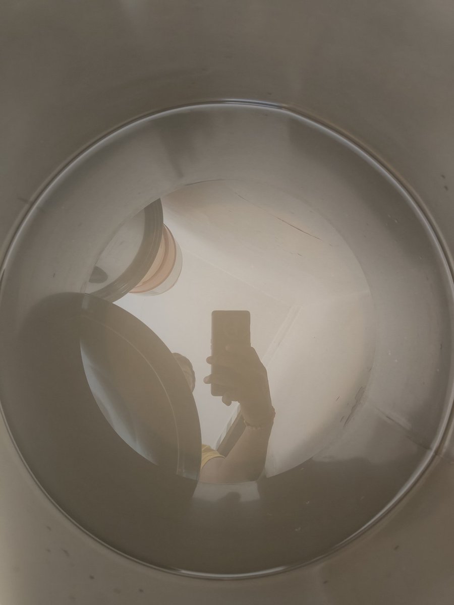 Mitkarisumit's tweet photo. Dirty black water is being supplied for drinking in Majalgaon, Dist. Beed, Maharashtra. This is a serious public health issue. Kindly take immediate action, test the water quality, and restore clean drinking water at the earliest.
@JalShaktiMin @CMOMaharashtra
#Majalgaon #Beed https://t.co/o14HZV9DMQ