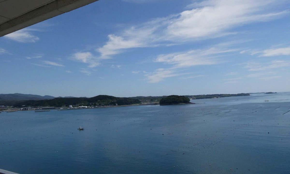 eliseakesson's tweet photo. エンドフィールドのガチャと配布、前回のオクギで無事すり抜け天井で赤石枯渇したけどやることやってたら今2万7千なので配布量的にはこんなもんなんかなぁぐらいの印象。今回はスクラッチ等で配布多かったのもあるんやろけども https://t.co/93Vx1YAkF8