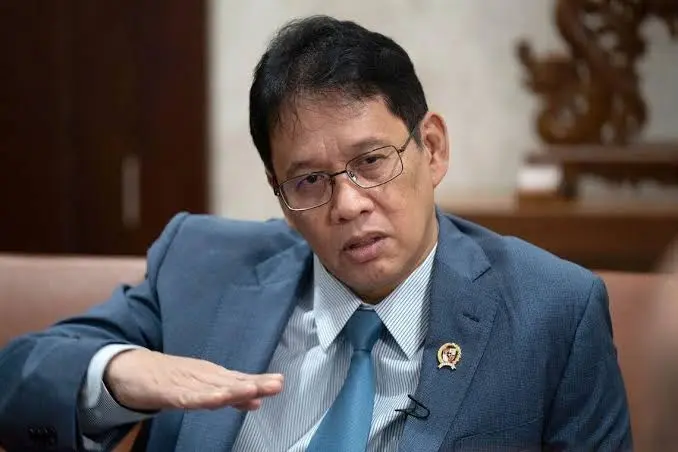 LambeSahamjja's tweet photo. purbaya spill isi curhat dia ke IMF bulan april lalu :
- dia jadi menteri keuangan paling gak beruntung di dunia
- karena begitu masuk kemenkeu langsung kena demo besar
- abis demo, dia harus hadapin penilaian negatif dari msci, fitch ratings, dan moody's
- abis itu semua diperbaiki, eh malah ada perang iran, 
- terus makin banyak yang gak suka sama dia 
- dan bilang dia gak cukup handal
- ditambah ekonom nyerang dia soal kebijakan fiskal
- dia bantah, katanya ekonomi tumbuh 5,61% di kuartal i-2026
- purbaya bilang "mereka salah, saya pintar"