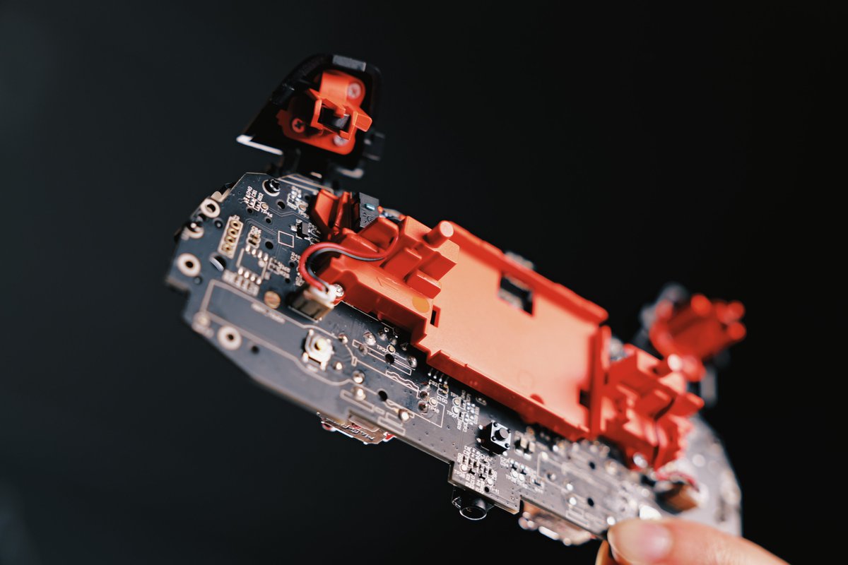 mygamesir's tweet photo. GameSir Tarantula 8K PC | Now Available on Amazon

Craftsmanship that redefines control. A closer look inside the GameSir Mag-Res™ TMR Sticks Gen-2, designed to eliminate stick drift and reach ultimate precision. And the core of our true 8000Hz polling rate.⚙️

Be competitive. Be Pro.

Order Now & Learn More

On Amazon: https://t.co/NEH5nWpP6l
On our official website: https://t.co/eTcbOI0Teu