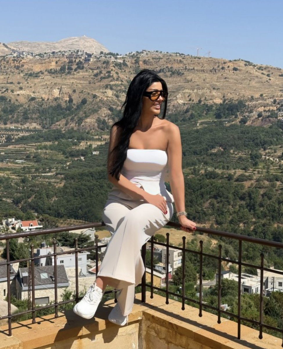 saifelnaser13's tweet photo. Far from us and our screens, but always close to our hearts. Your smile and beauty are unparalleled; we love you🤍⭐🌟🇱🇾🇵🇸 https://t.co/hrhiYQl4O4