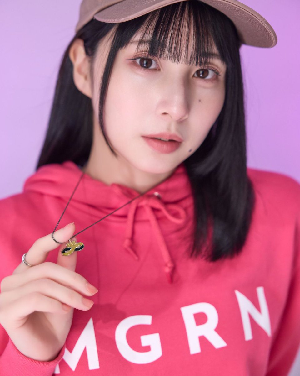 IncChord's tweet photo. 「巡音ルカ」をイメージしたネックレスや、イラストTシャツなど各種販売中！

https://t.co/GbbaJBHp5J https://t.co/3fxzpCzo7N