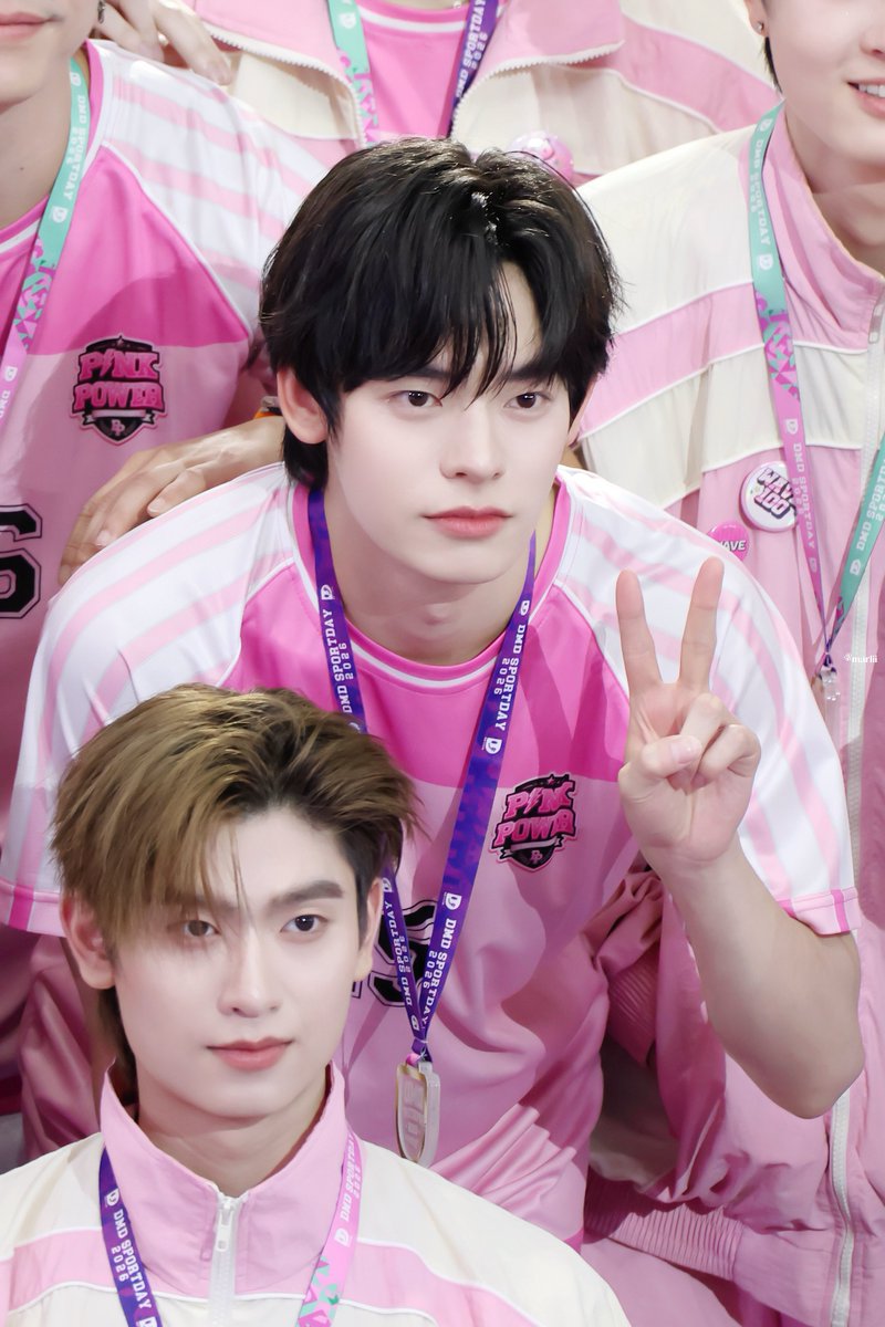 marliipor's tweet photo. 010826 🐻‍❄️🪽🏹

TEETEEPOR CHEER UP
#ตี๋ตี๋ป๋อสปอร์ตเดย์2026
·˚ ༘♡ #DMDSportsDay2026 
#porsuppakarn @porsuppakarn ❀° https://t.co/fxCJQOByY8