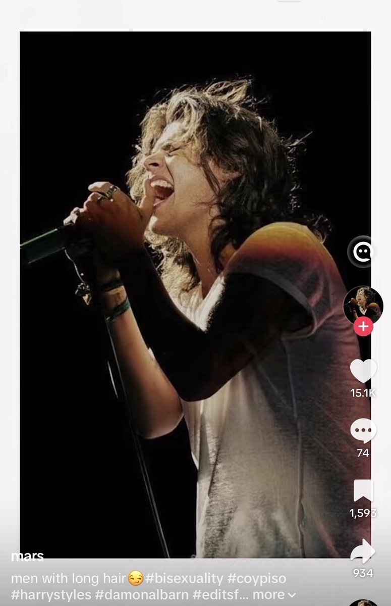 hdconrry's tweet photo. ????i had to pause in my tracks https://t.co/L8ElwS68Yv