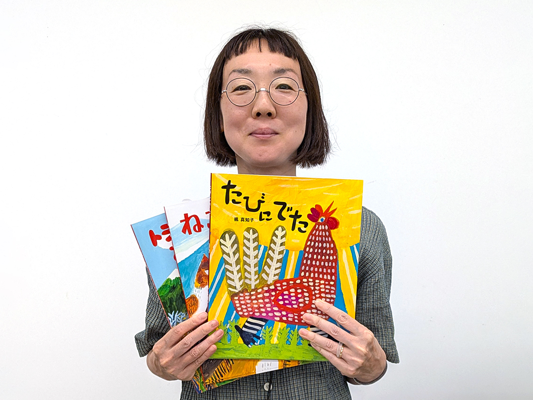 ehonkan's tweet photo. トークイベント「2026ボローニャ展入選者にきく」に行ってきました。
楓真知子さん、うめだよしのさん、小野寺美帆さん、木ノ瀬滉さん、寺澤智恵子さんの5名がお話されました。
原画展は8月16日まで開催中。
楓真知子さんの受賞作品は5点展示されています。

#楓真知子
#板橋区立美術館
#ボローニャ展 https://t.co/bgdpcLfPIp