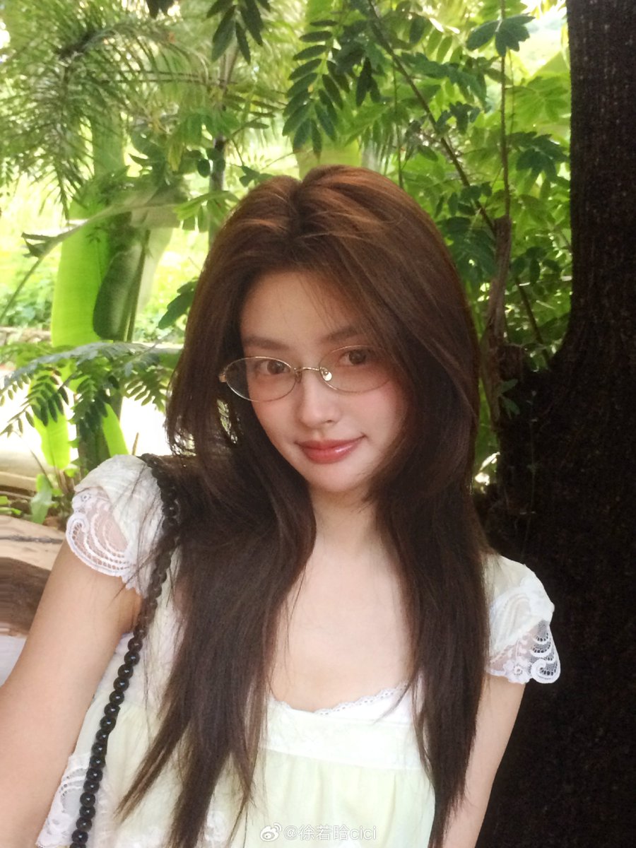 happymoderato12's tweet photo. 예뻐라 https://t.co/xnQ45irhAQ