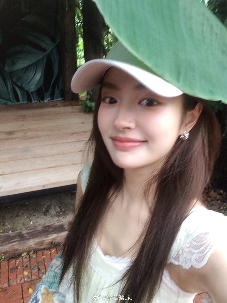 happymoderato12's tweet photo. 예뻐라 https://t.co/xnQ45irhAQ