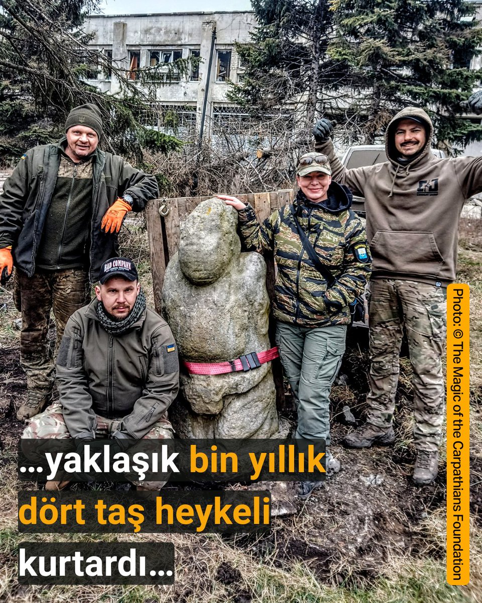 PLinTurkiye's tweet photo. 2023–2024 yıllarında, savaşın yok etmesinden önce çatışma bölgesinden yaklaşık bin yıllık dört taş heykelin, Polovets babaları (Polovtsian babas) olarak bilinen eserlerin tahliyesini başlattı. https://t.co/hwj9ByErax