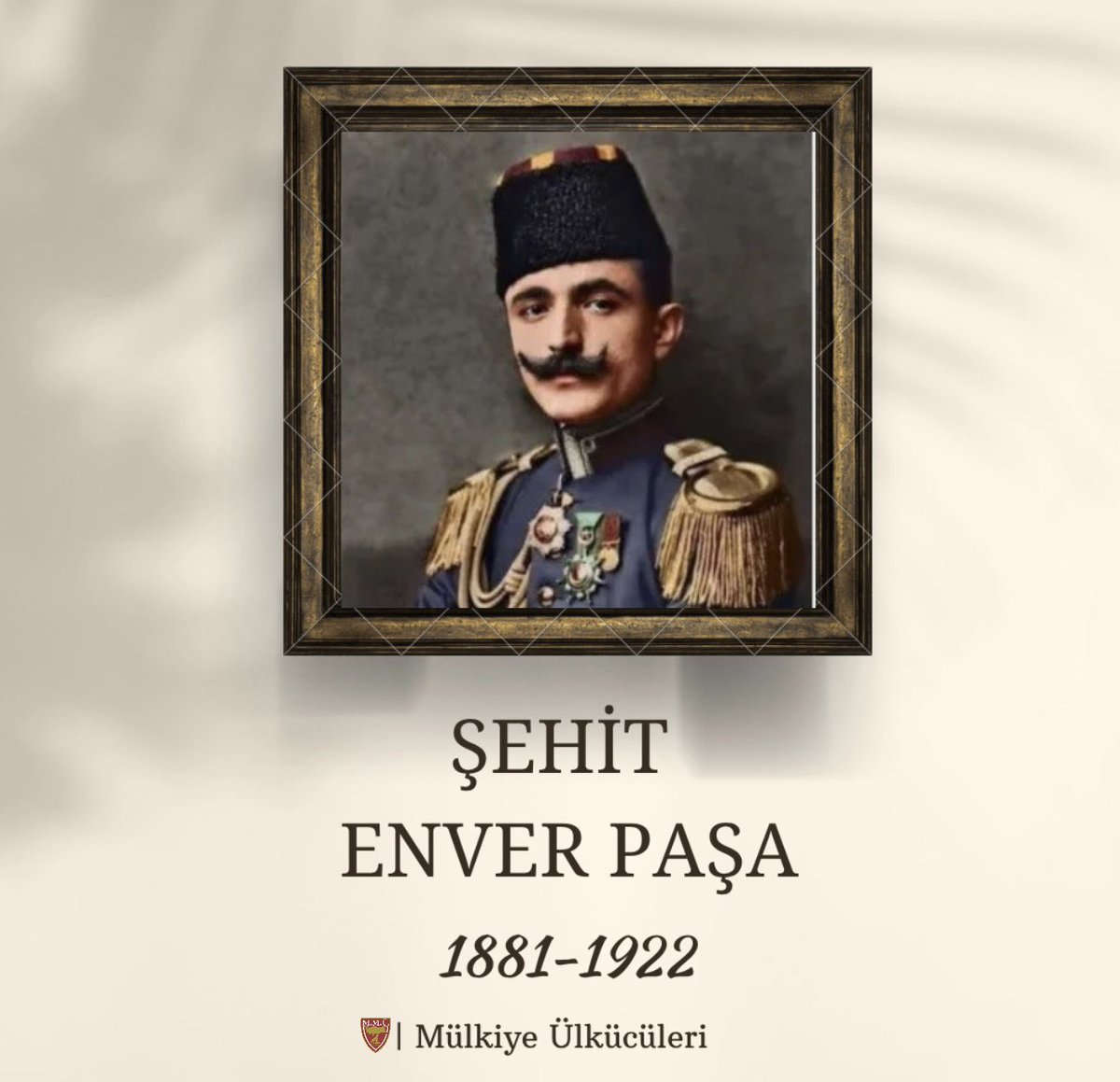 mulkiyemilli's tweet photo. İstiklal ve millet ülküsü uğruna mücadele eden Enver Paşa’yı vefat yıl dönümünde rahmet ve saygıyla anıyoruz. Vatan sevgisi, cesareti ve inandığı dava uğruna gösterdiği fedakârlık, tarihimizin hafızasında yaşamaya devam edecektir. Ruhu şad olsun. https://t.co/JoSTKz3prl
