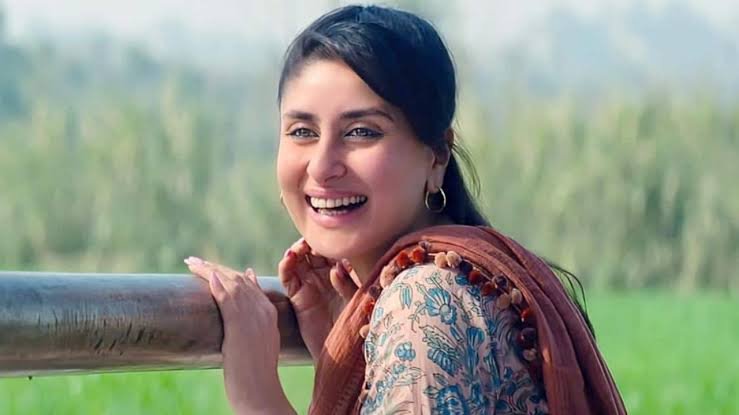 SAMTHEBESTEST_'s tweet photo. #Chameli
#JabWeMet
#Talaash
#LaalSinghChaddha
#Heroine
#UdtaPunjab

#KareenaKapoorKhan has been amazing in character-driven all these years and now #Daayra promises to be even more intense and powerful role. CAN'T WAIT TO SEE HER! 

#KareenaKapoor will be seen as a female DCP in a film based on a sensitive topic from true events.

#MeghnaGulzar will make sure that Bebo adds another memorable performance in her filmography.

On cinemas 18th September